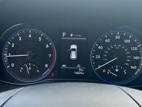 Used 2023 Hyundai Kona SEL w/ Convenience Package FWD image 11