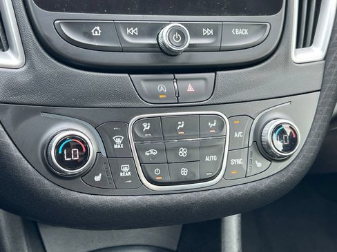 Used 2025 Chevrolet Malibu LT FWD image 22