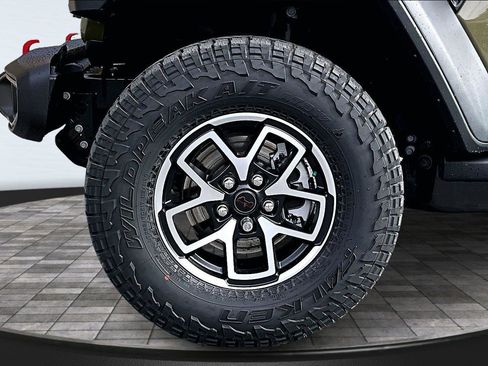 New 2026 Jeep Gladiator Rubicon AWD/4WD image 11