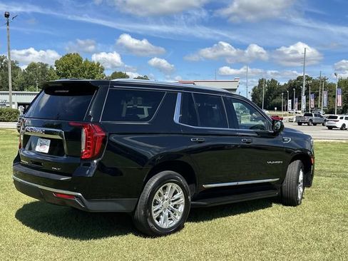 Used 2023 GMC Yukon SLT image 8