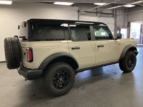 New 2026 Ford Bronco Badlands AWD/4WD image 12