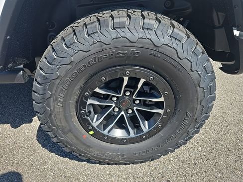 New 2026 Jeep Wrangler Unlimited Rubicon AWD/4WD image 10