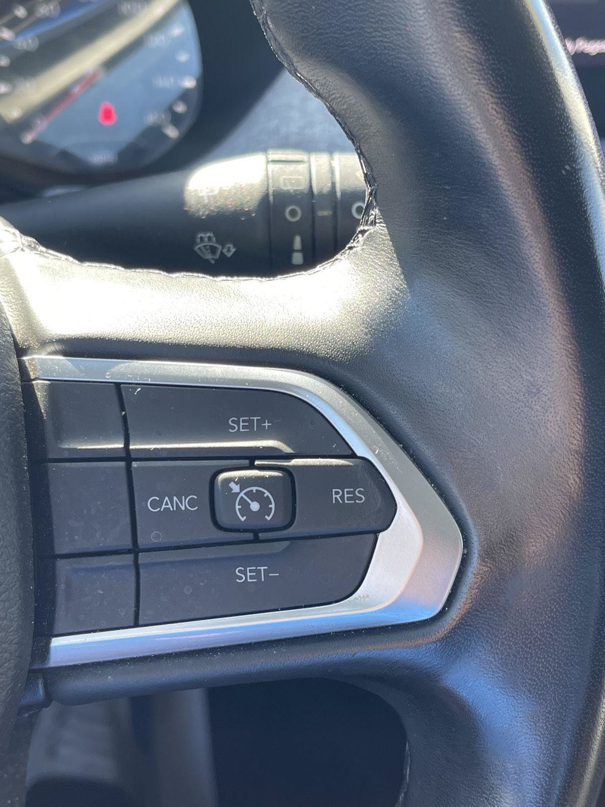 Used 2022 Jeep Compass Latitude AWD/4WD image 43