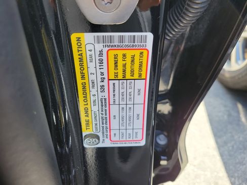 Certified 2025 Ford Explorer ST w/ Sun And Sound Package image 30