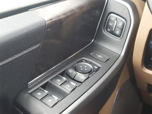 Used 2023 Ford F350 Lariat w/ Lariat Ultimate Package image 18