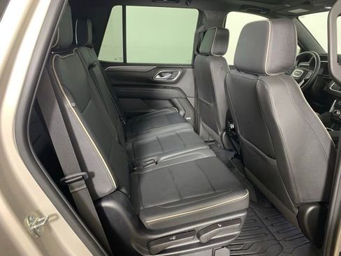 Used 2023 GMC Yukon SLT image 27