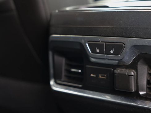 Used 2020 GMC Sierra 2500 AT4 w/ AT4 Premium Package image 16