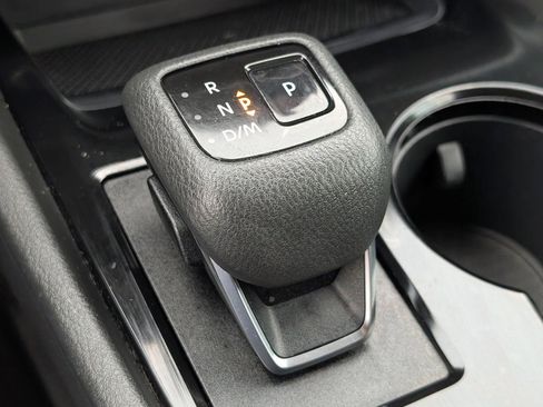 Certified 2023 Nissan Rogue SV FWD image 21