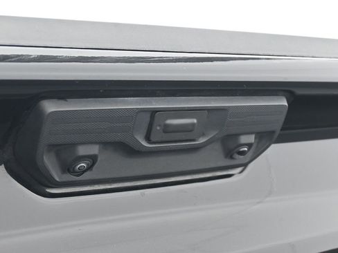 Used 2024 Chevrolet Silverado 1500 LT Trail Boss w/ Convenience Package II image 40