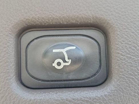 Certified 2021 Lincoln Nautilus FWD w/ Equipment Group 101A image 9