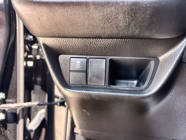 Certified 2025 Honda HR-V LX image 29