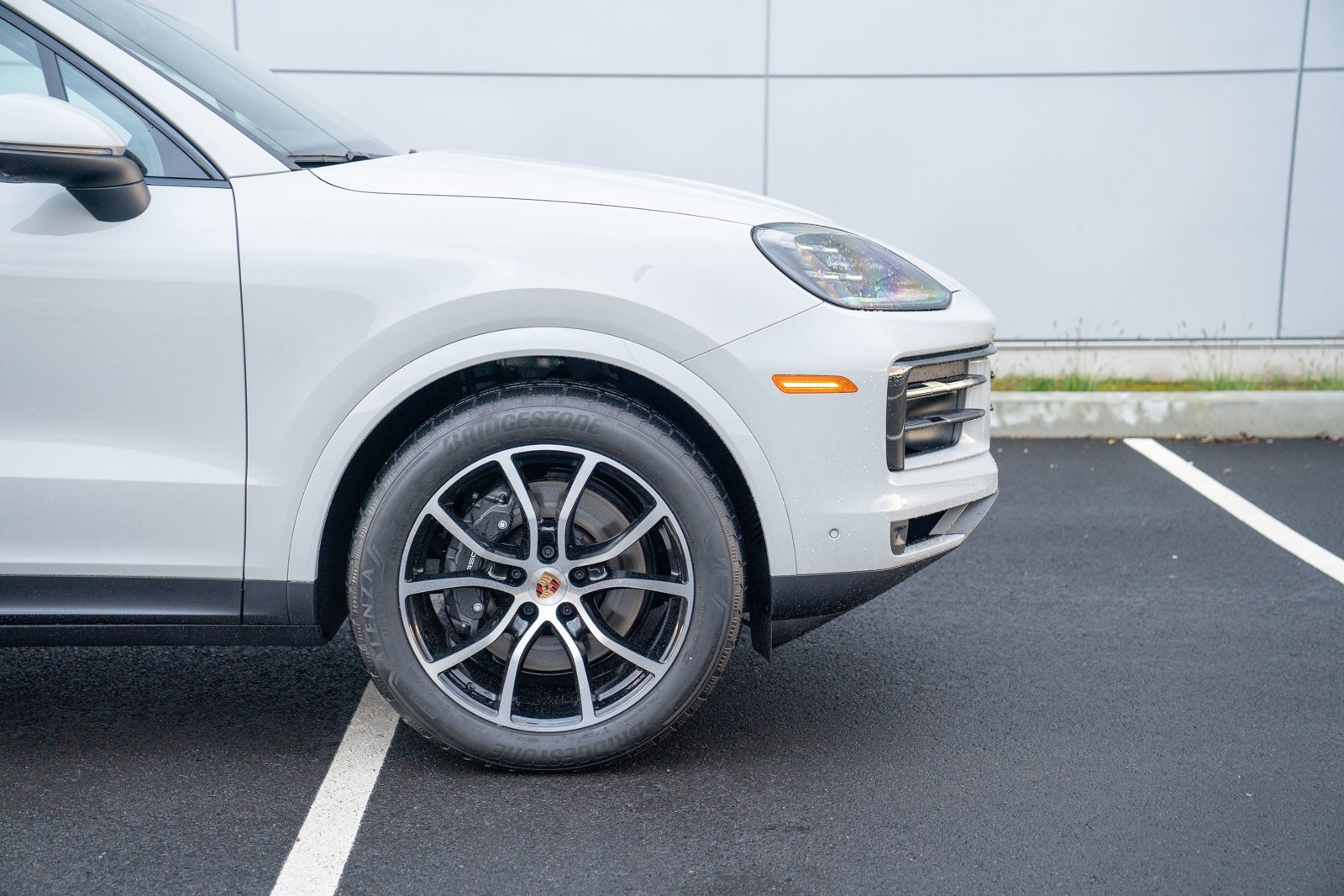 Certified 2026 Porsche Cayenne AWD/4WD image 9