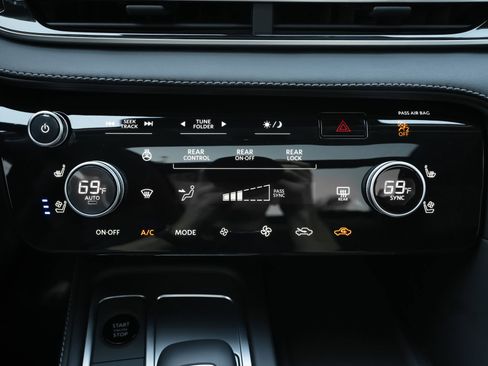 New 2026 INFINITI QX60 Luxe w/ Cargo Package image 14