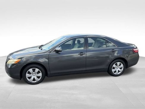 Used 2007 Toyota Camry LE FWD image 28