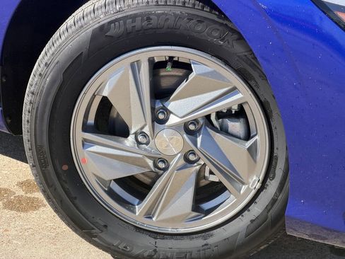 New 2026 Hyundai Elantra SE image 9