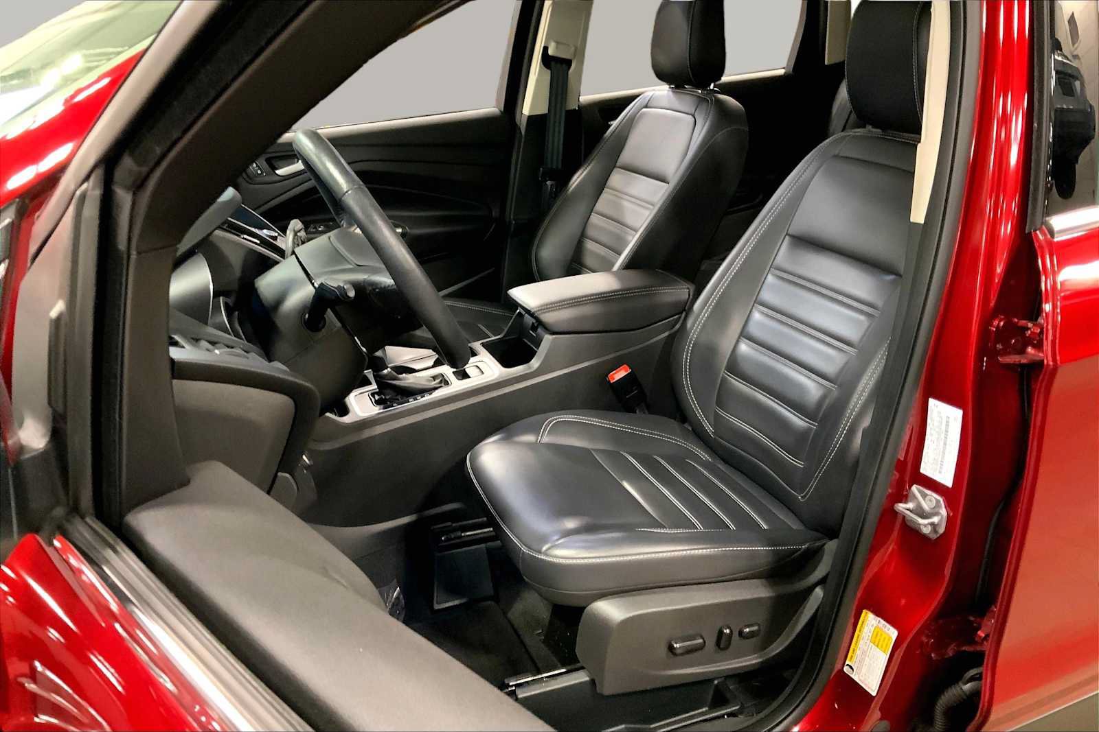 Used 2019 Ford Escape SEL AWD/4WD image 9