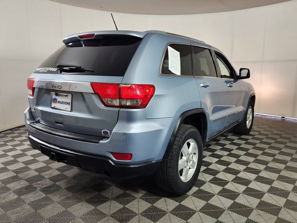 Used 2012 Jeep Grand Cherokee Laredo w/ Laredo E Group AWD/4WD image 7