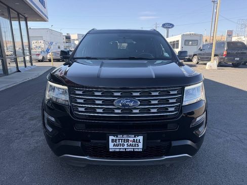 Used 2017 Ford Explorer XLT w/ Equipment Group 201A AWD/4WD image 8