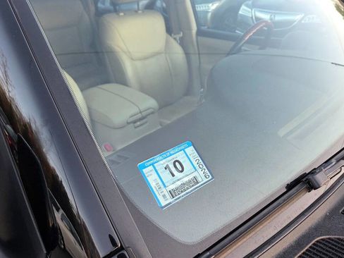 Used 2011 Lexus LX 570 4WD image 23