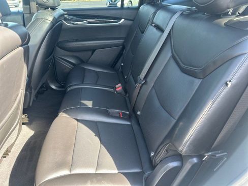 Used 2022 Cadillac XT6 Premium Luxury image 14