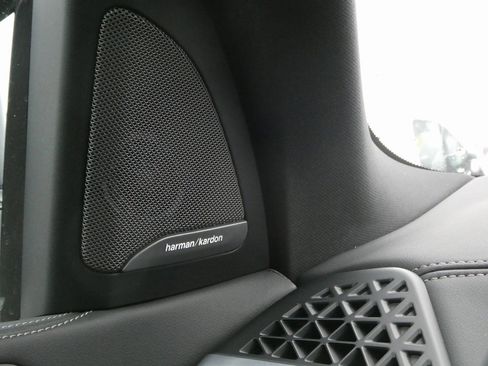 Used 2026 BMW X5 M60i image 47