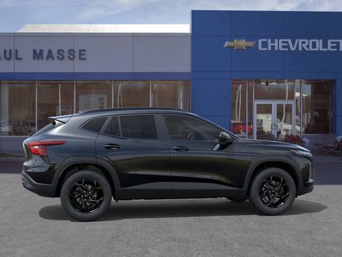 New 2026 Chevrolet Trax LT w/ Driver Confidence Package FWD image 5