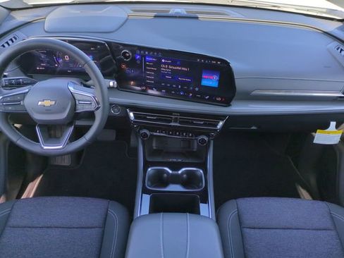 New 2026 Chevrolet Traverse LT w/ Driver Confidence Package FWD image 14