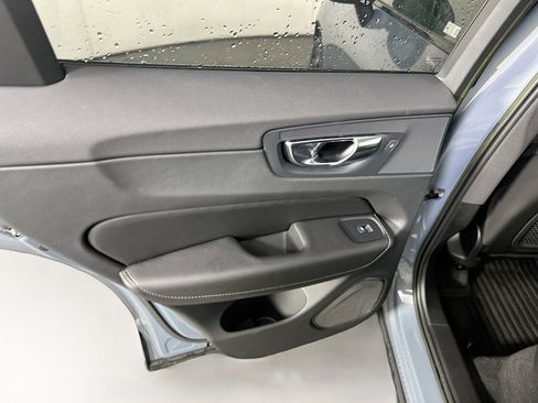 Used 2023 Volvo XC60 B5 Ultimate w/ Protection Package Premier image 27