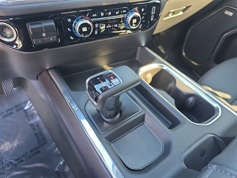 Used 2024 GMC Sierra 1500 SLT w/ SLT Premium Plus Package image 27