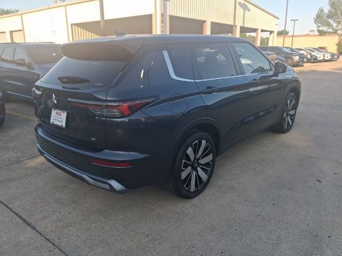 Used 2025 Mitsubishi Outlander SE AWD/4WD image 7