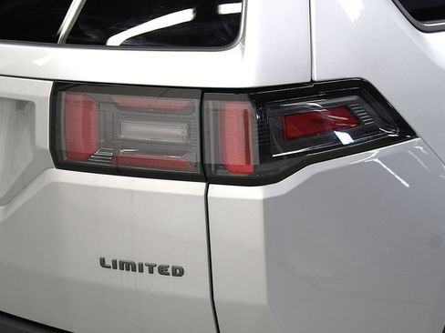 New 2026 Jeep Cherokee Limited AWD/4WD image 40