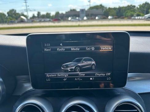 Used 2018 Mercedes-Benz GLC 300 4MATIC image 33