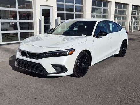 Used 2024 Honda Civic Sport image 10