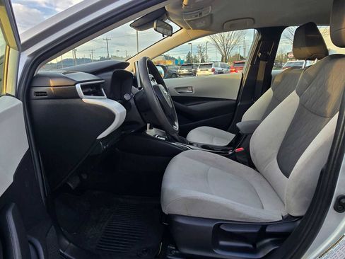 Used 2020 Toyota Corolla LE image 22