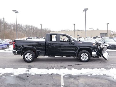 Used 2025 Chevrolet Silverado 2500 LT w/ Convenience Package image 10