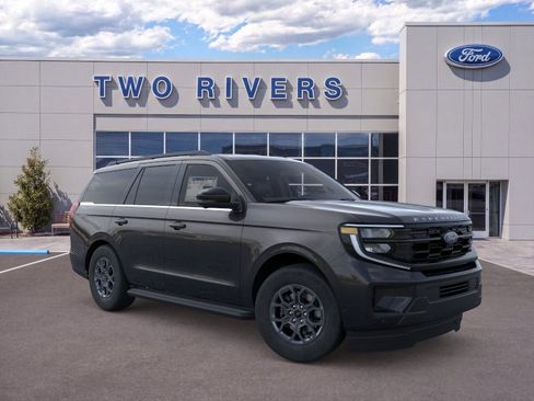 New 2026 Ford Expedition Active RWD image 7