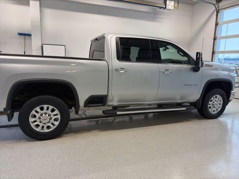 Used 2022 Chevrolet Silverado 2500 LTZ w/ Gooseneck/5TH Wheel Package AWD/4WD image 12