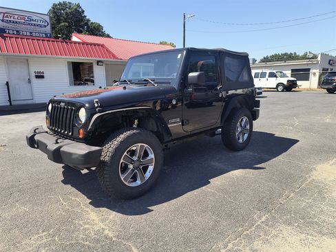 Used 2012 Jeep Wrangler Sport AWD/4WD image 1