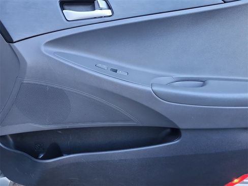 Used 2013 Hyundai Sonata GLS image 18