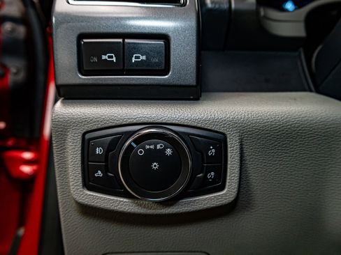 Used 2022 Ford F450 XLT w/ XLT Premium Package image 21