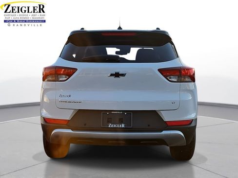 Used 2021 Chevrolet TrailBlazer LT w/ Premium Seating Package image 6