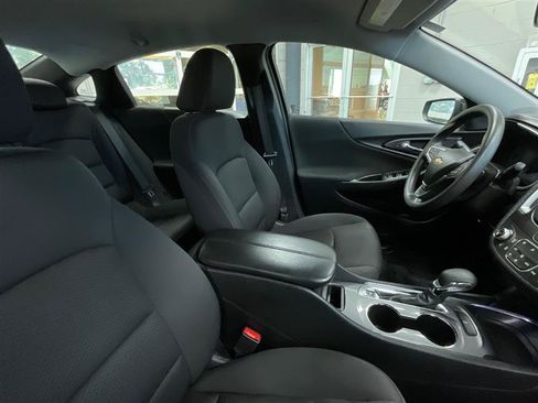 Used 2023 Chevrolet Malibu LT FWD image 31