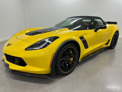 Used 2016 Chevrolet Corvette Z06 w/ C7.r Special Edition image 23