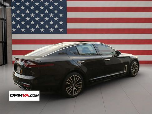 Used 2018 Kia Stinger Premium RWD image 6