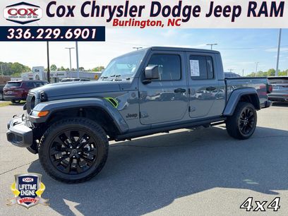 Used 2025 Jeep Gladiator Sport