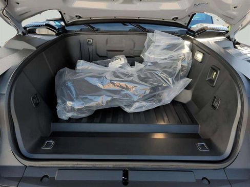 New 2025 GMC Hummer EV 3X w/ LPO, Cargo Utility Package image 19