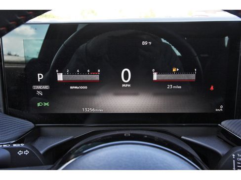 Certified 2025 Nissan Kicks SR w/ Illumination Package FWD image 16