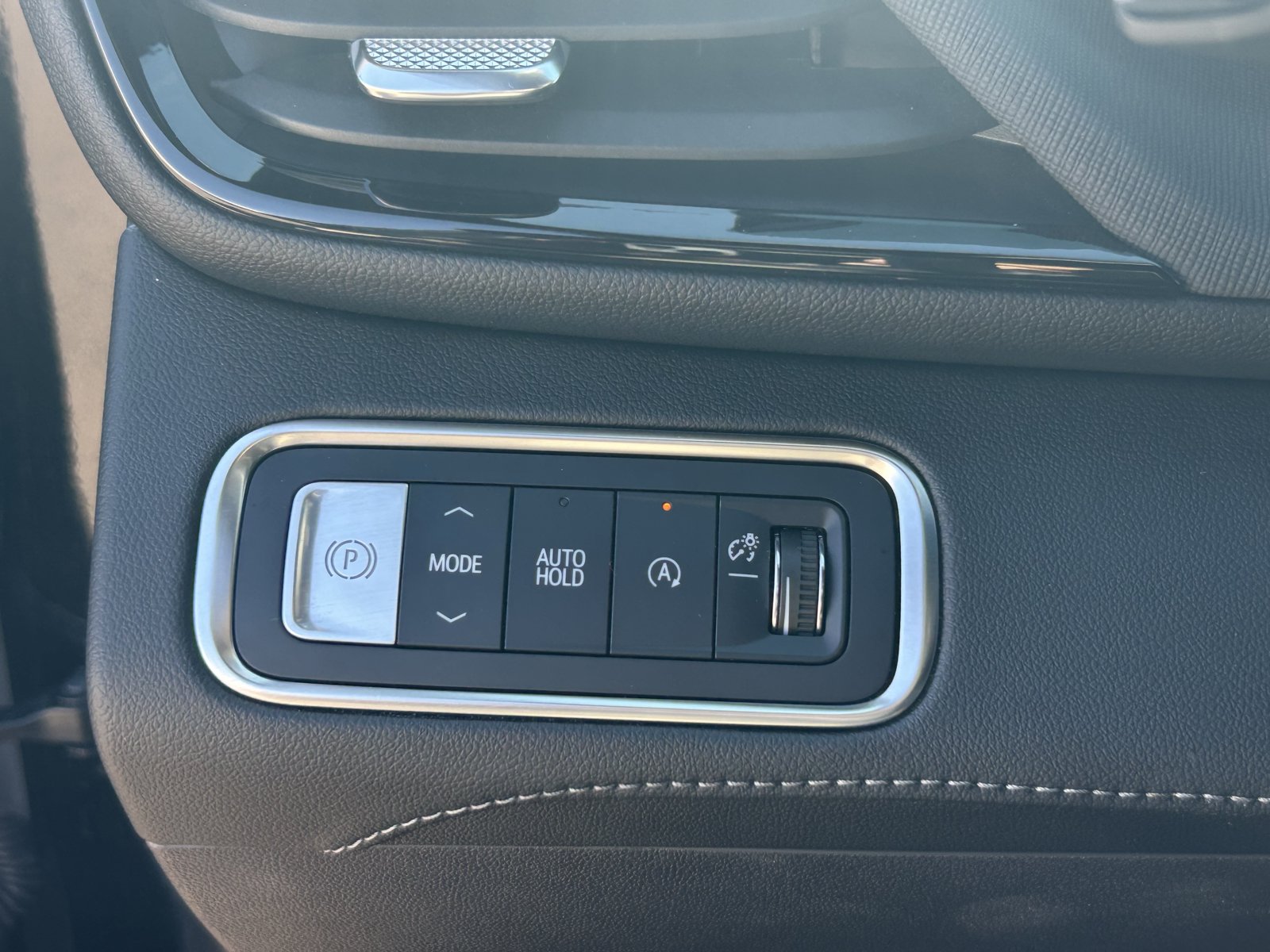 Certified 2026 Buick Enclave Sport Touring FWD image 20