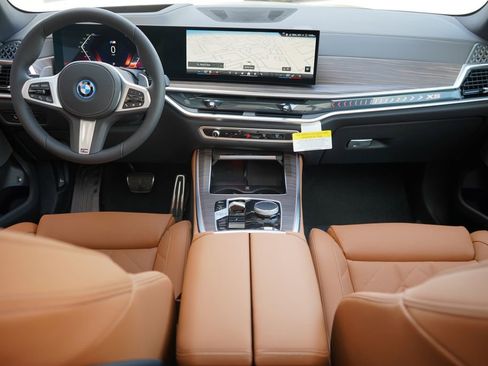 New 2026 BMW X5 xDrive50e w/ M Sport Package image 14
