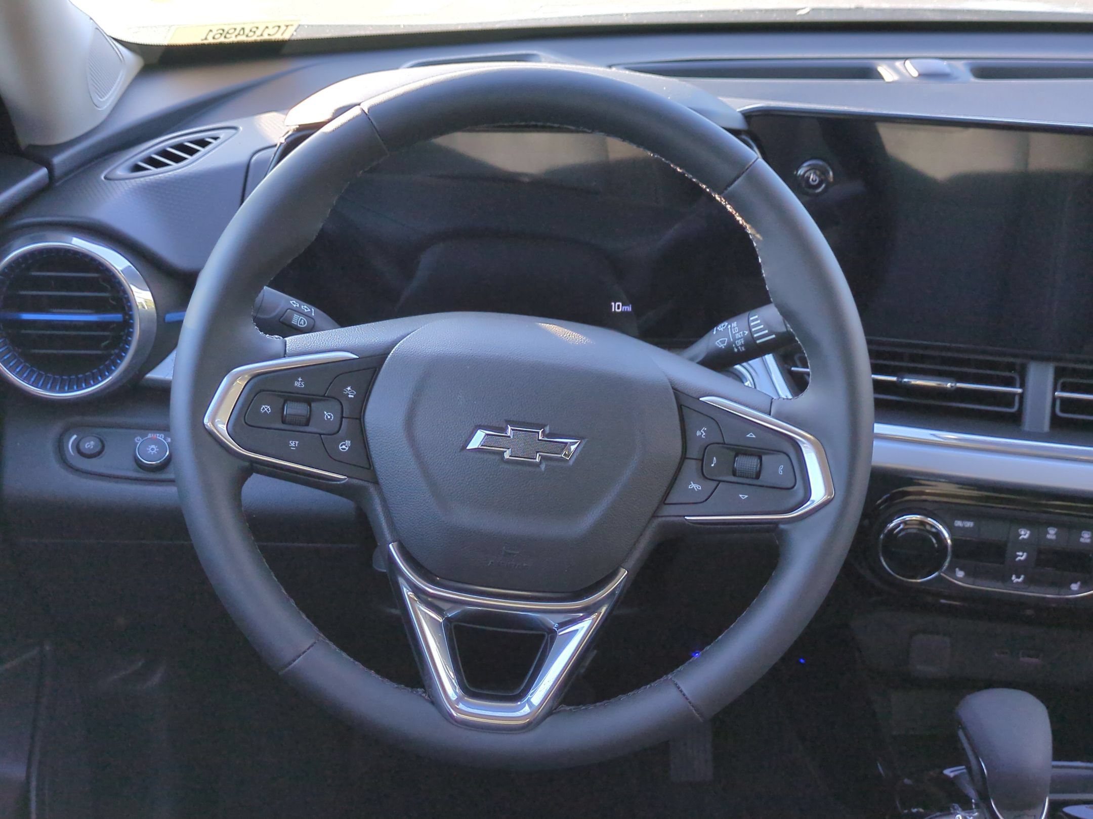 Used 2026 Chevrolet Trax LT w/ Driver Confidence Package FWD image 13